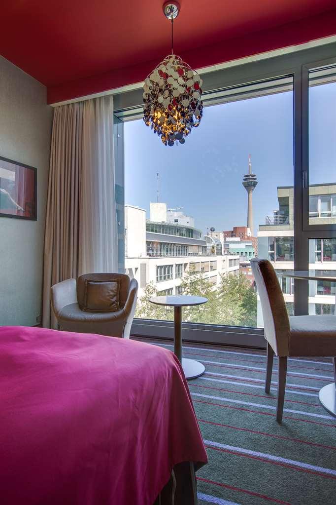 Radisson Blu Media Harbour Hotel,