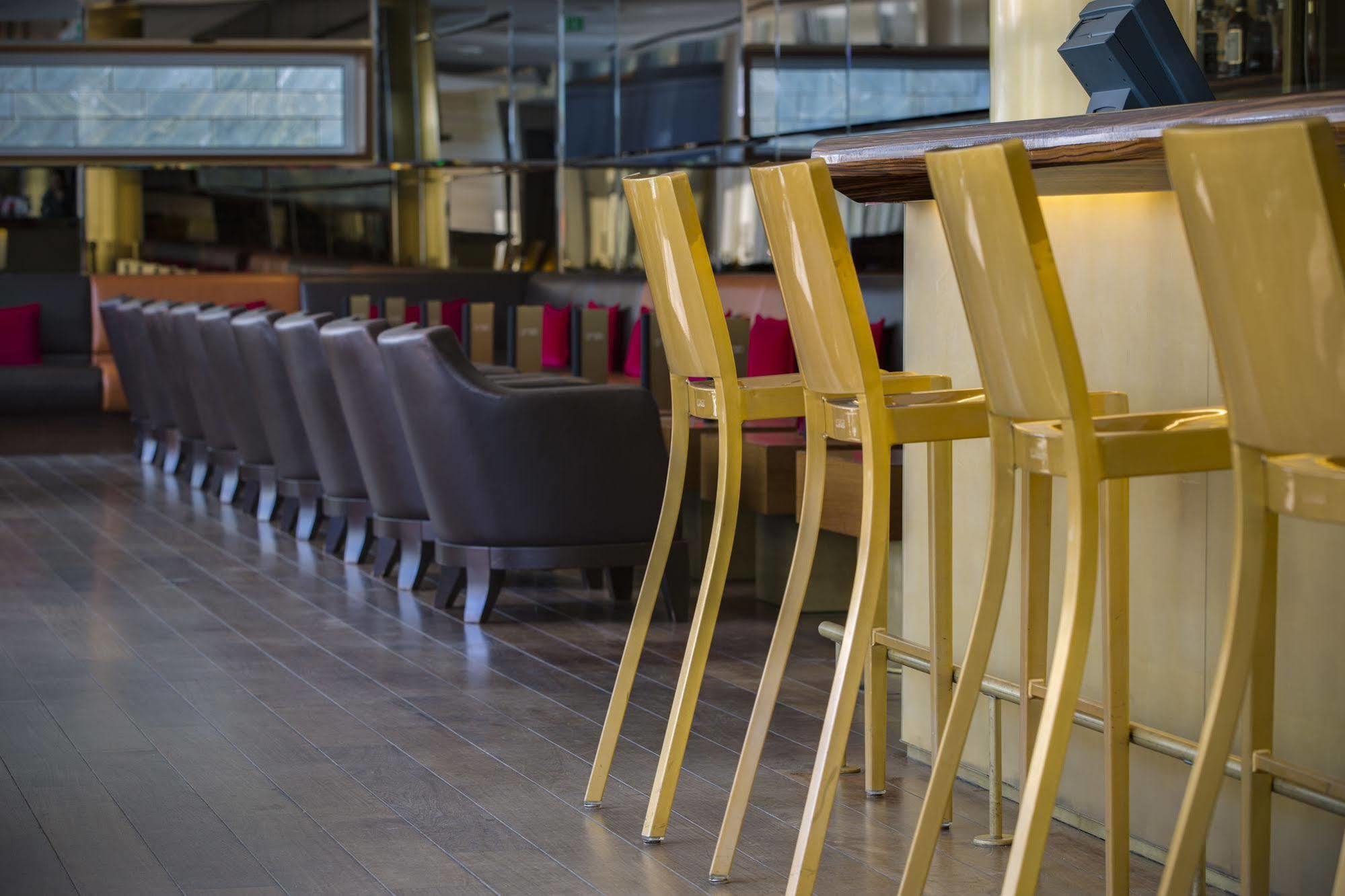 Radisson Blu Media Harbour Hotel, 4* Düsseldorf